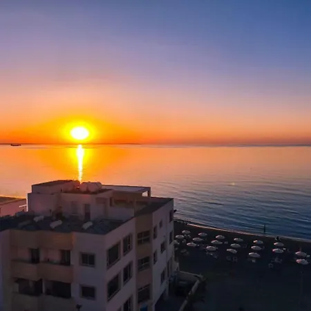 Daire Joyscape Beachfront *