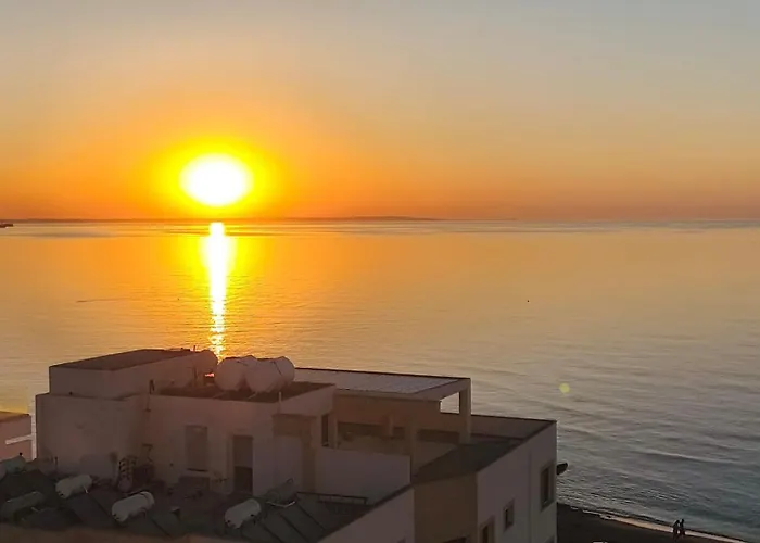 Joyscape Beachfront Apartmán