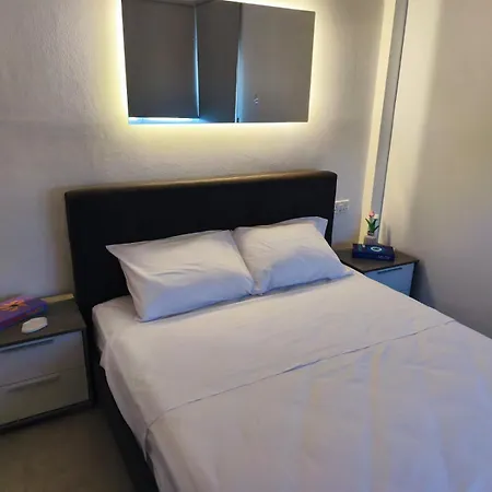 Joyscape Beachfront Apartmán